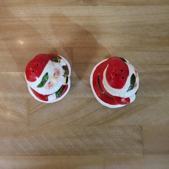 Vintage  Giftcraft Ceramic Santa Salt & Pepper Shakers 1995 Andrew Baron Design - Picture 6 of 10
